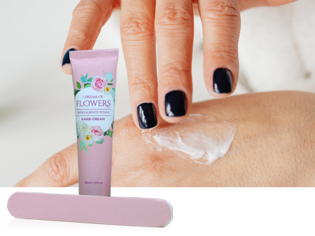 Esittelyssä uusi käsivoidelahjapakettimme: Floral Elegance